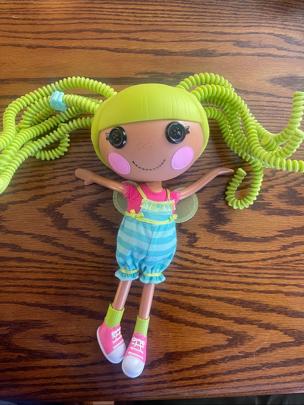 Pix E. Flutters Silly Hair doll Lalaloopsy